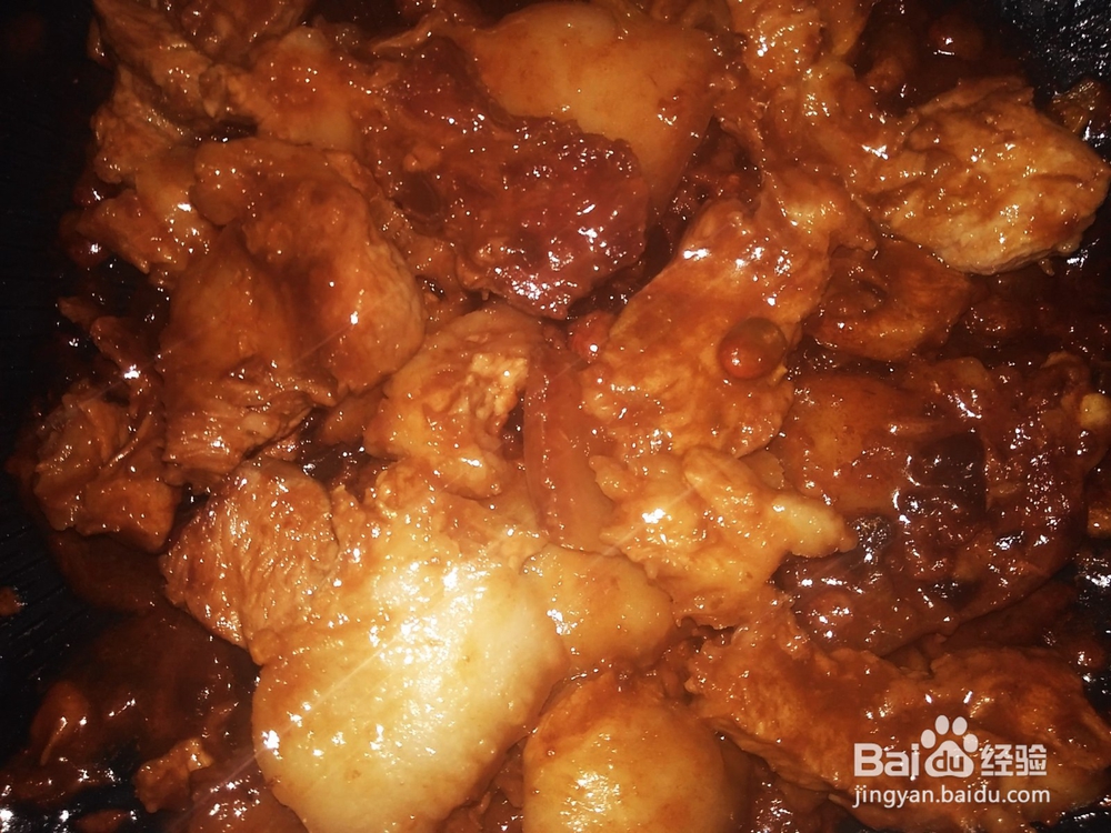 腐乳鸡皮果焖煎肉的做法