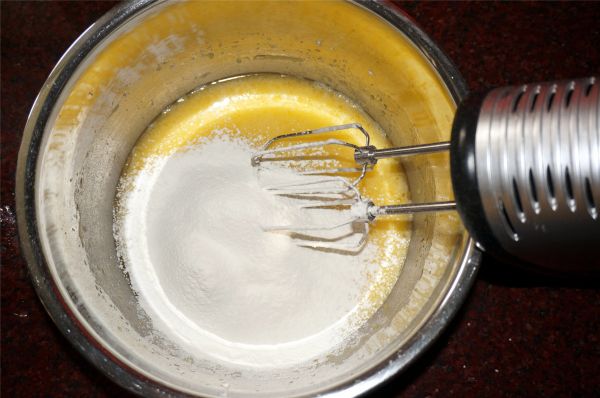 草莓奶油蛋糕卷