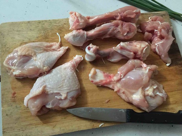 鸡腿包饭丘比沙拉汁