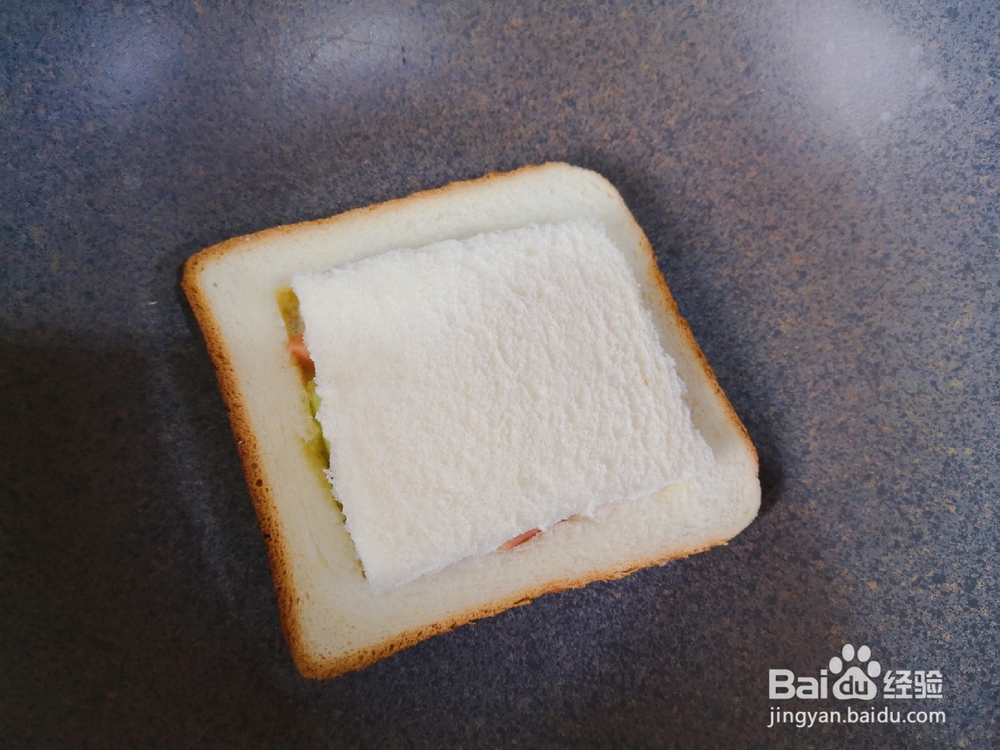 在家也能做的火腿吐司煎蛋