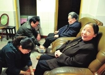 我们应该怎么对待父母?