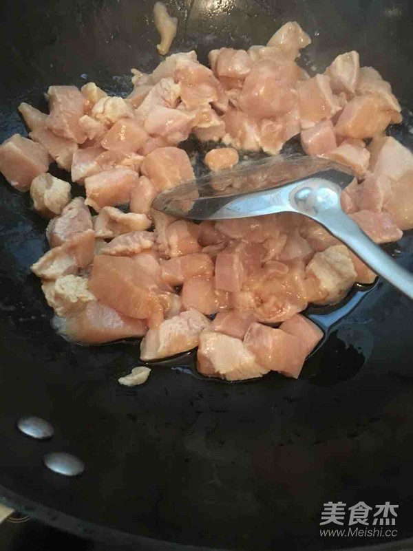 炒鸡丁的家常做法