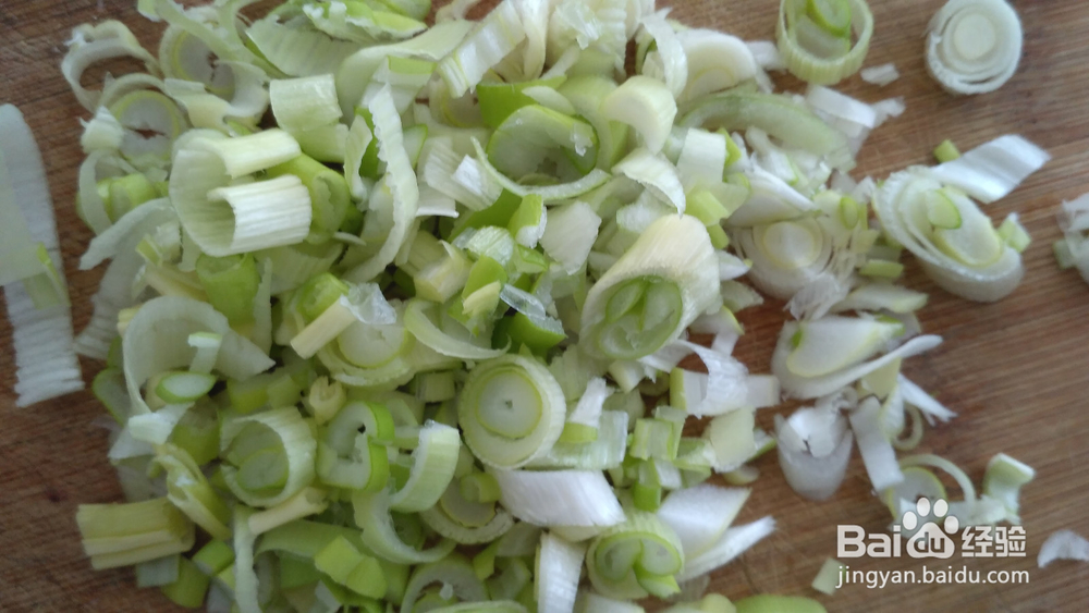 煎炸带鱼，年夜饭，带鱼的煎炸方法。