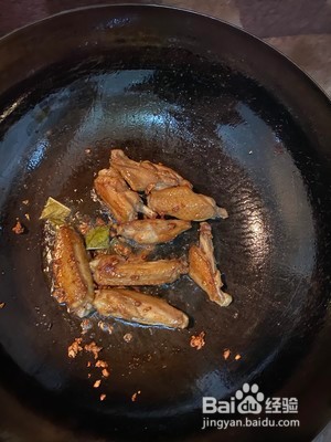 如何做金沙咸蛋黄鸡翅