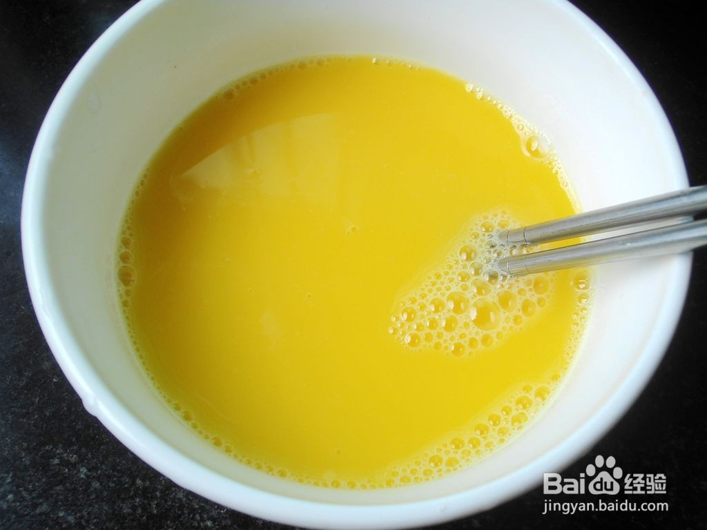 如何制作一份虾仁蒸蛋？