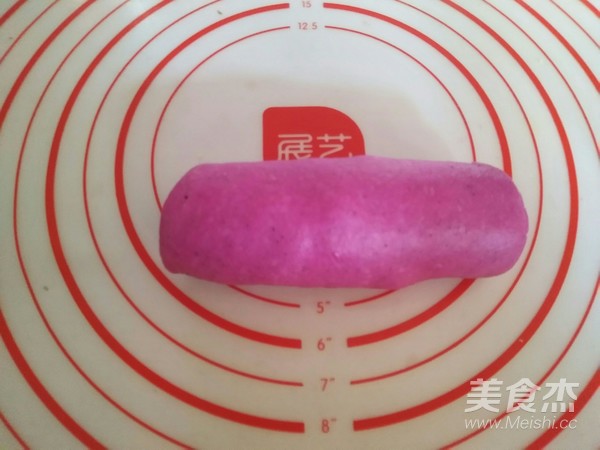 火龙果坚果吐司