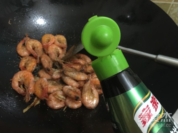 椒盐鲜露虾的做法