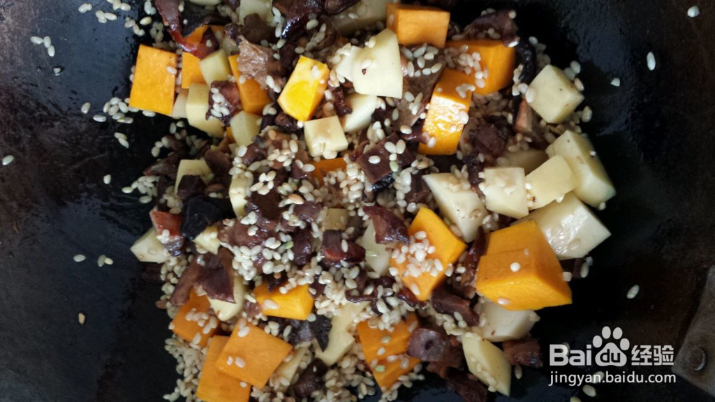 腊味田园什锦闷饭的做法