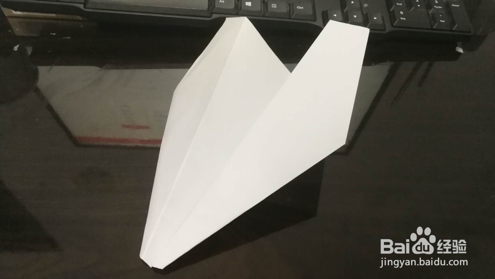 如何让纸飞机飞得又高又远?