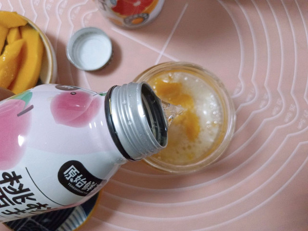 芒果桃桃气泡水