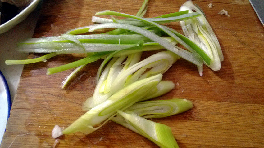 爱吃肉的你一定喜欢的拌炒香鸡丝!