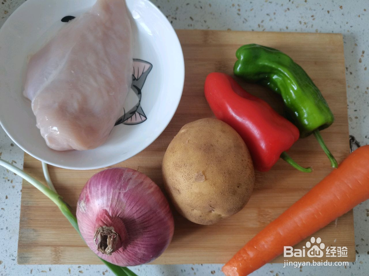 土豆鸡丁盖饭的做法