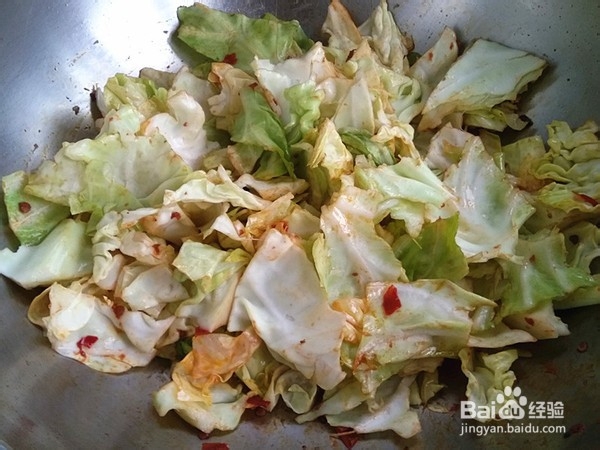 圆白菜辣豆腐的做法