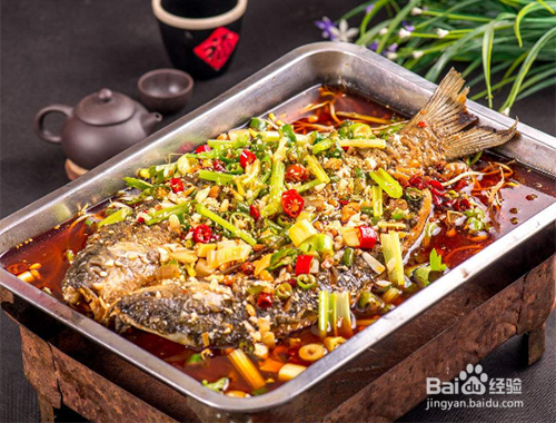 夏天喝啤酒配点什么吃的比较好？