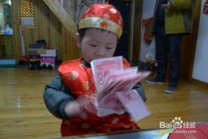 如何引导孩子正确保管好自己的压岁钱