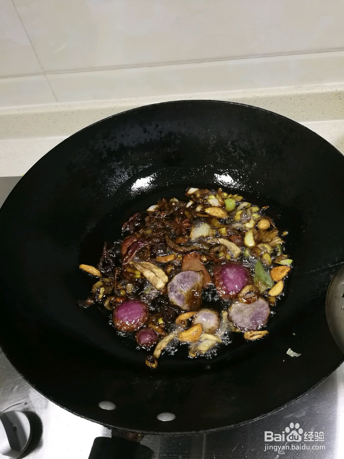 彩色香菇猪肉饺子的做法