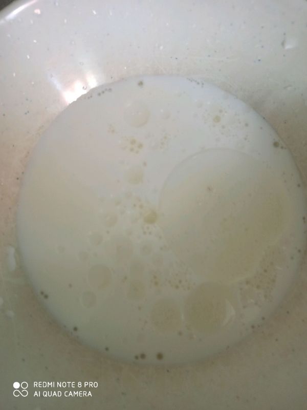 奶黄馅冰皮月饼