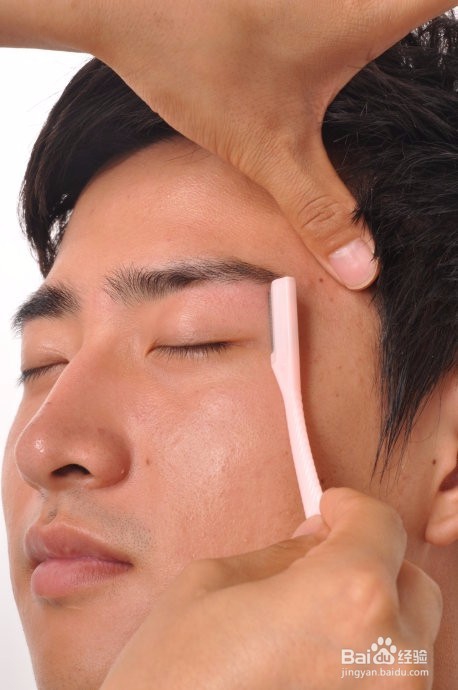 男生可以修眉么？如何修？