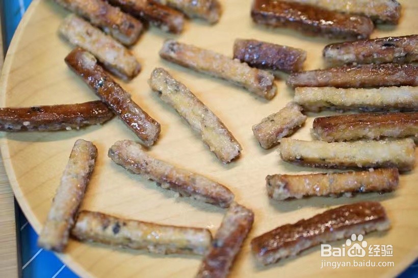 小朋友都爱吃的挂霜海苔饼干棒做法