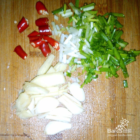 莲藕怎么做好吃—酸辣藕片