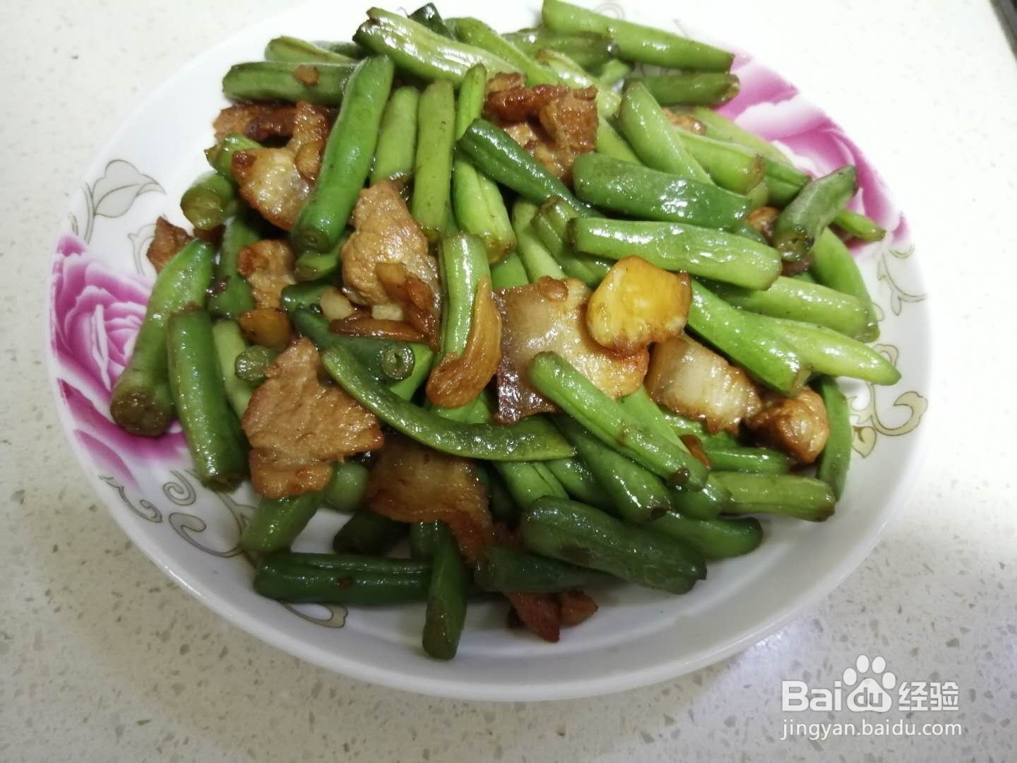 如何煸炒四季豆五花肉--家常菜的做法