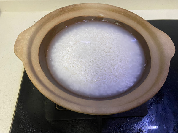 金沙牛肉煲仔饭