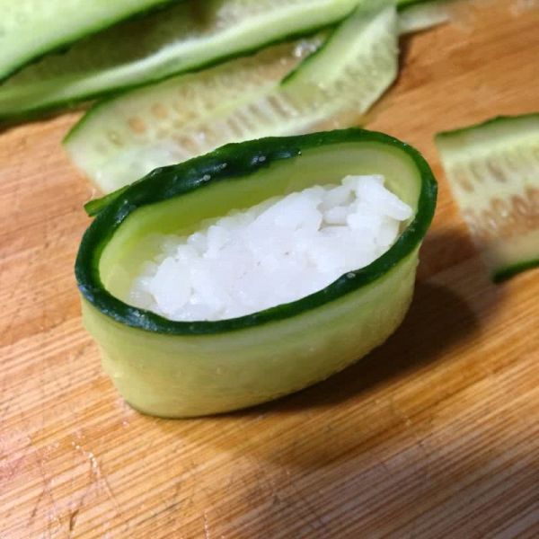 金枪鱼黄瓜寿司