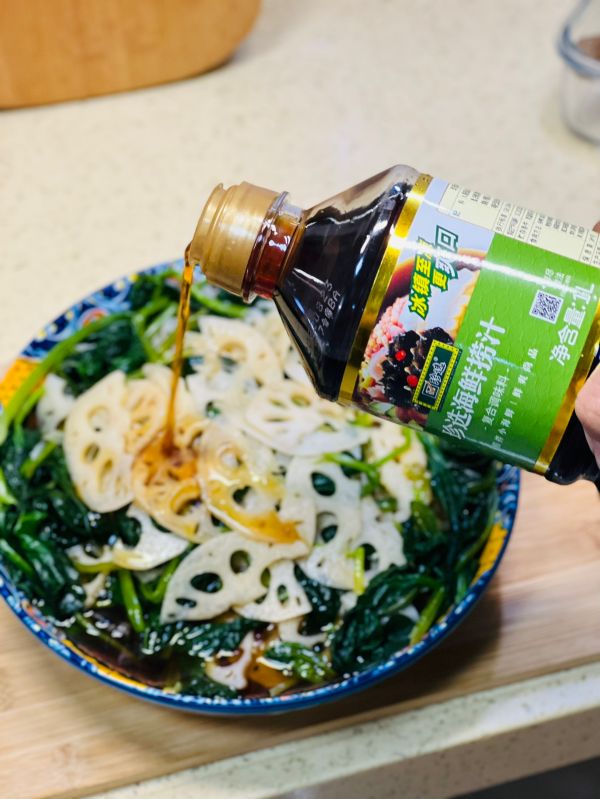 凉拌捞汁菠菜莲藕