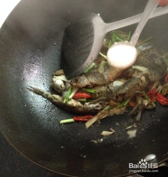 火焙鱼的做法