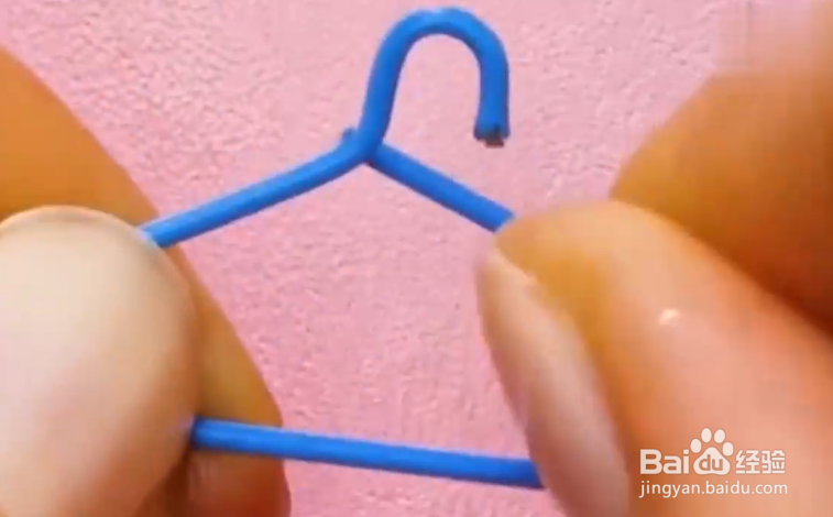 如何给芭比娃娃做东西