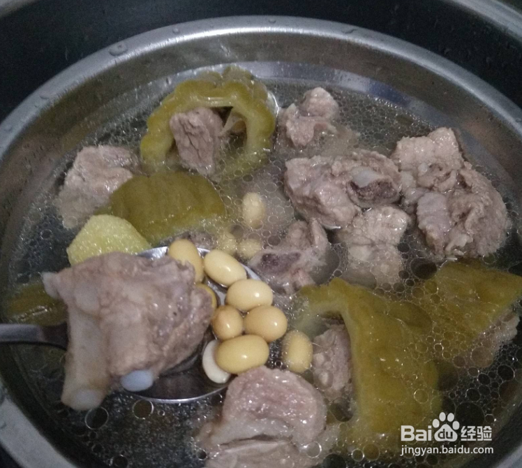 黄豆苦瓜汤的家常做法