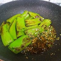 虎皮辣椒的做法