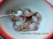 香菜爆鸡胗的制作