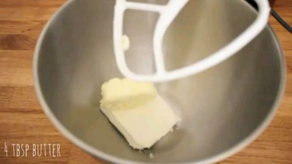 玫瑰奶油乳酪霜