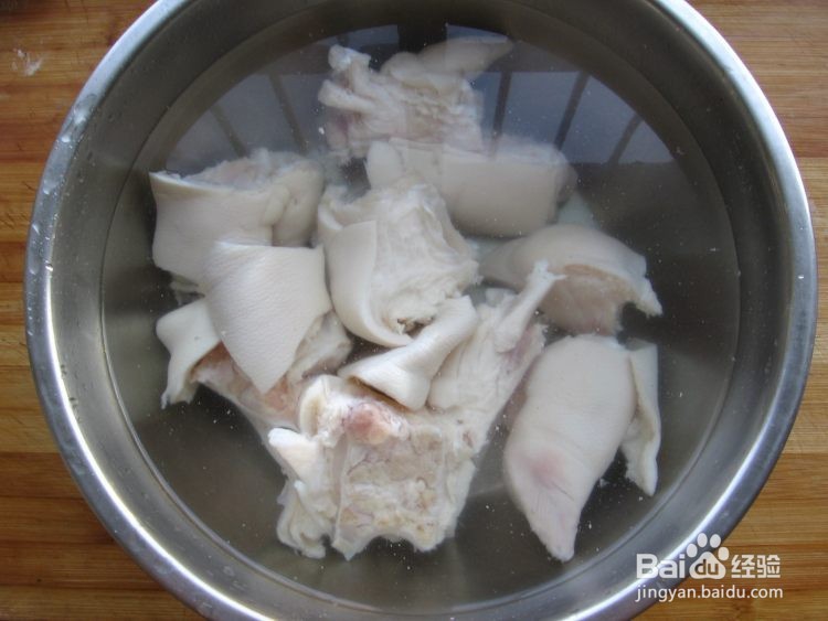 如何制作腐乳烧猪蹄