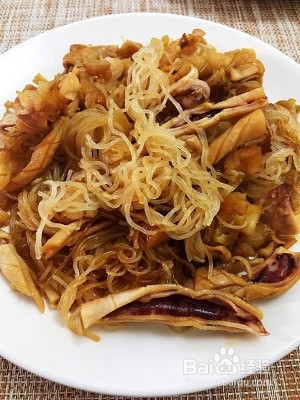 瑶柱鱿鱼干炒粉丝的做法
