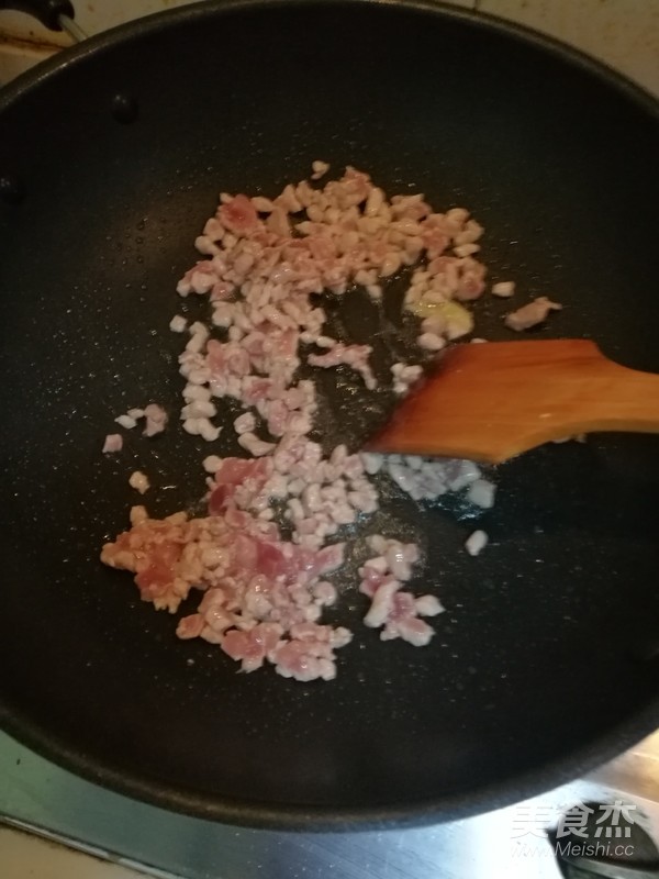 鸭蛋瘦肉粥的做法