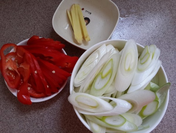 大葱炒肉的做法