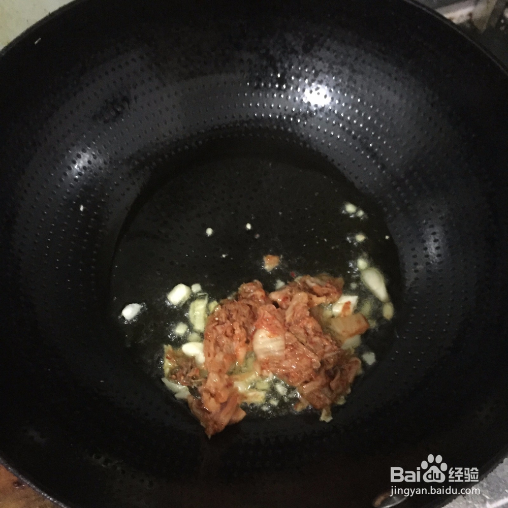 夏季下饭的菜-泡菜肥牛锅