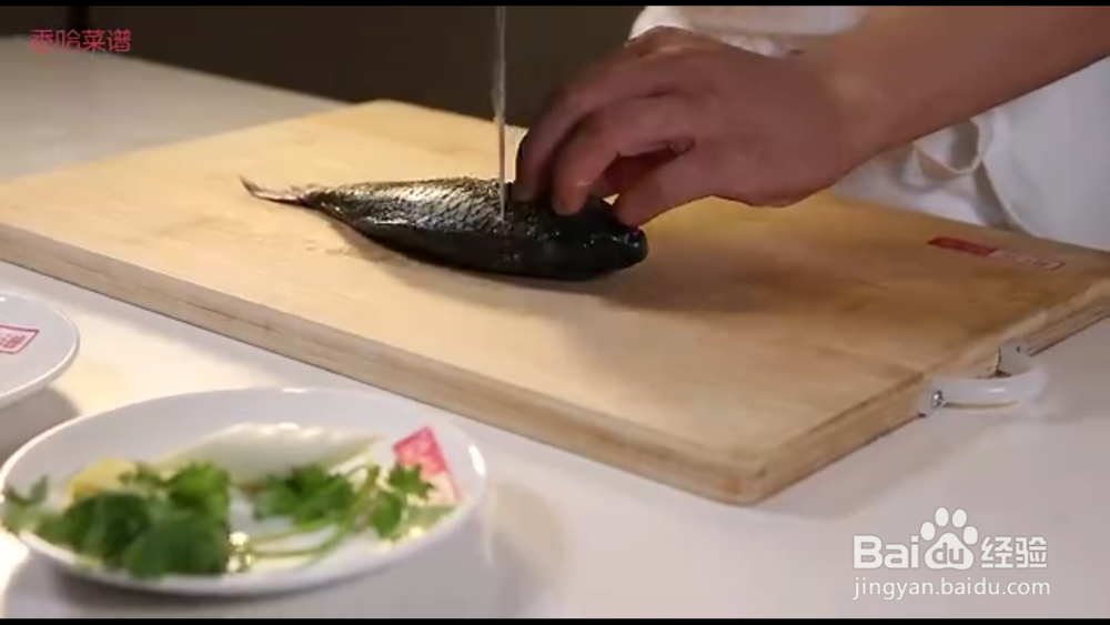 鲫鱼豆腐汤。