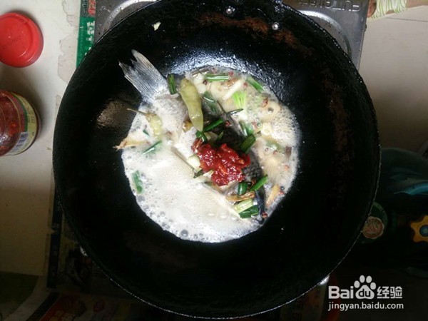 试试传说中的葱焖鲫鱼