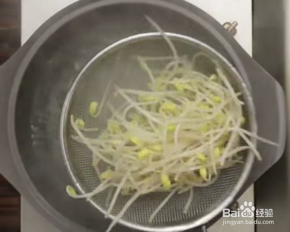 辣豆芽炒年糕怎么做?