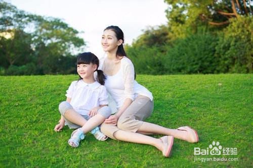 好妈妈要教育子女树立自己的信仰