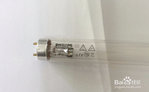 用小型的紫外线强度分析仪测试杀菌灯管的强度