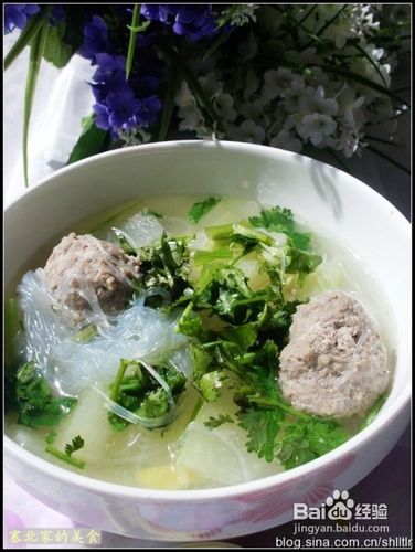 滋补暖身汤——冬瓜汆丸子