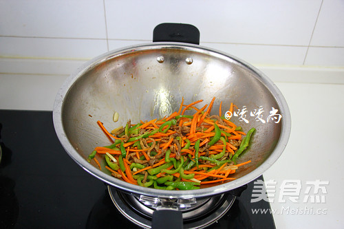 肉丝剪刀面的做法