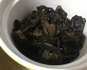 白菜木耳的做法