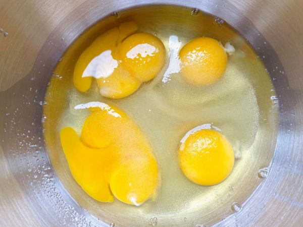 万能蛋糕卷可蛋断生酮食谱