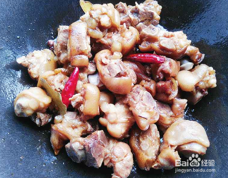 美味可口啤酒猪蹄制作
