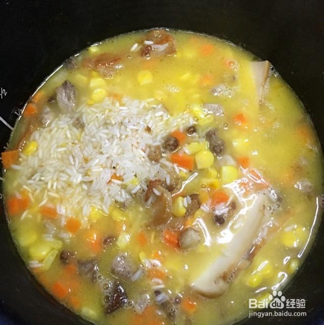 家常做法的松茸焖饭